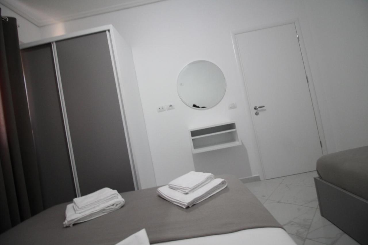 Sky Apartments Sarandë Exterior foto