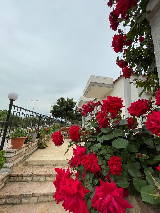 Sky Apartments Sarandë Exterior foto
